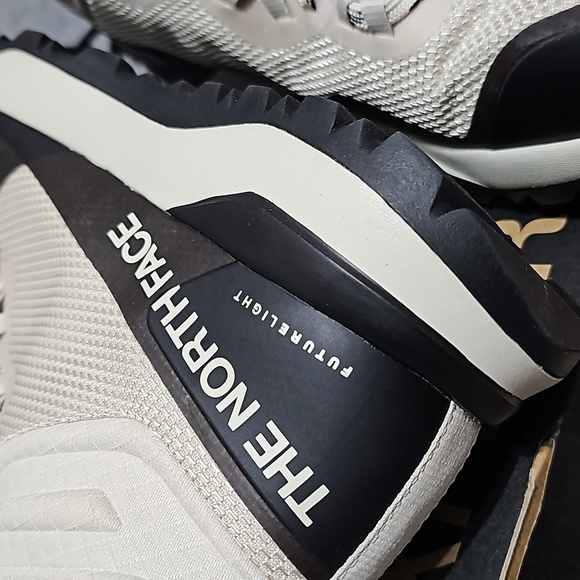 The North Face Activist Mid Futurelight Hiking Boots 11 NWB - Picture 5 of 9